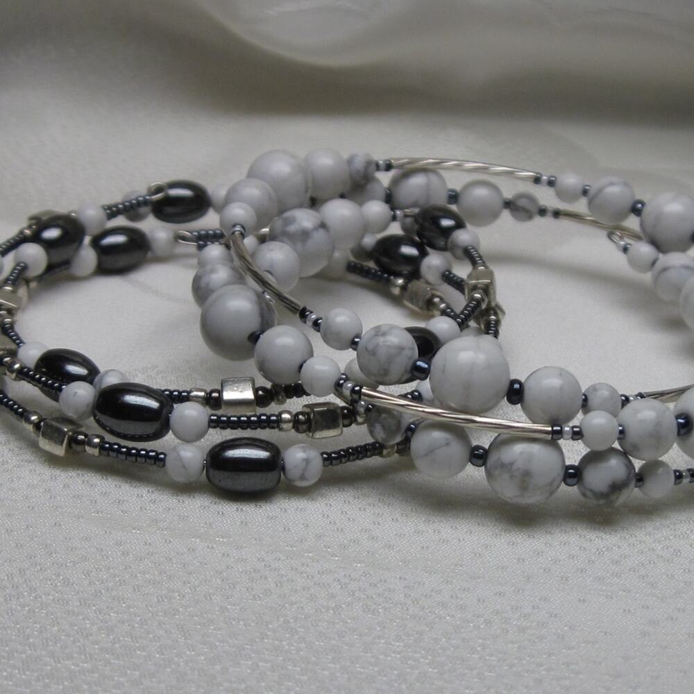 Howlite/hematite memory wire bracelets (Set of 2)